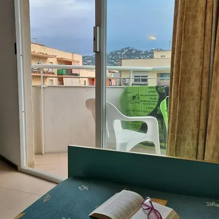 Lloret Sun * יורט דה מאר